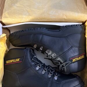Caterpillar Men's Shoes Box in Black